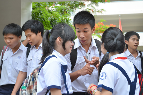 Gợi ý giải đề thi lớp 10 môn toán