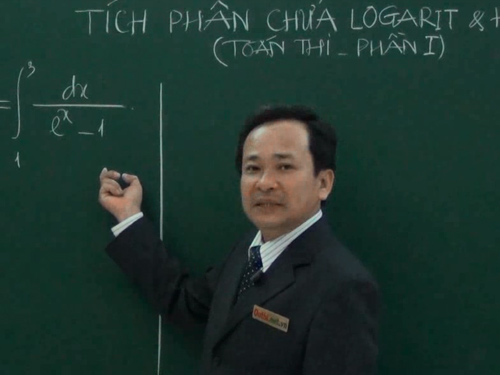 Ôn thi ĐH-CĐ môn toán: Tích phân chứa logarit và hàm mũ P1
