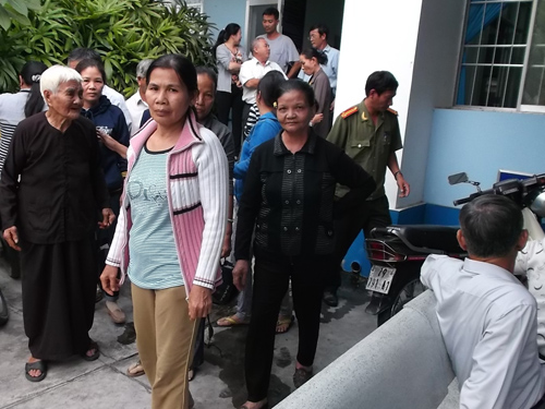 Vụ Khatoco gây ô nhiễm: Dân lại kéo đến UBND tỉnh kêu cứu!