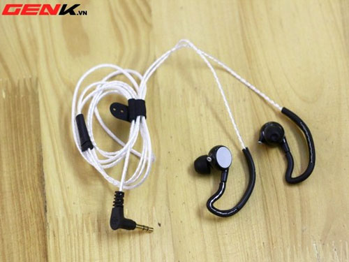 Tai nghe “hai thái cực” xuất hiện tại Việt Nam