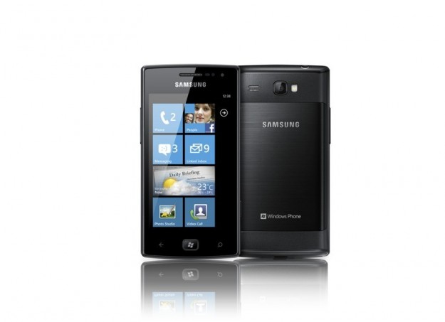 Samsung tiếp sức WP Mango với smartphone Omnia W