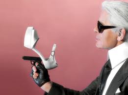 Karl Lagerfeld: chất liệu chụp ảnh như chất vải