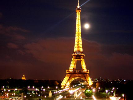Tháp Eiffel sẽ đứng vững vài thế kỷ