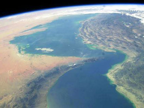 Quốc hội Iran ủng hộ đóng eo biển Hormuz