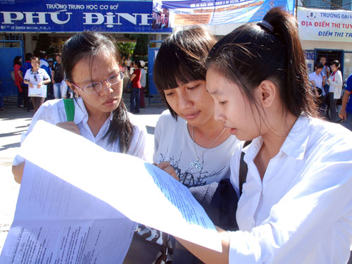 Tuyển sinh ĐH-CĐ 2012: Lúng túng với quy chế