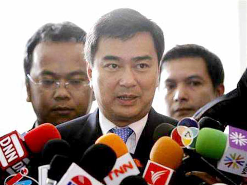Cựu thủ tướng Abhisit bị truy tố tội giết người