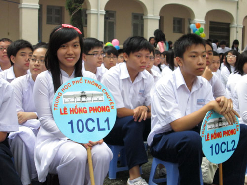 Chưa liên thông, trường chuyên lãng phí