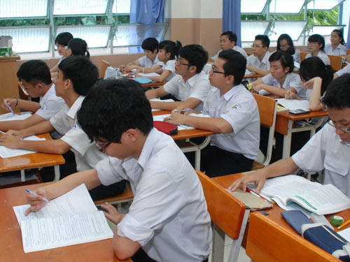 Chuộng ôn thi qua mạng