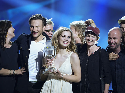 Cô gái Đan Mạch chiến thắng cuộc thi Eurovision 2013