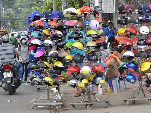 Quá nhiều quy định “trên trời”