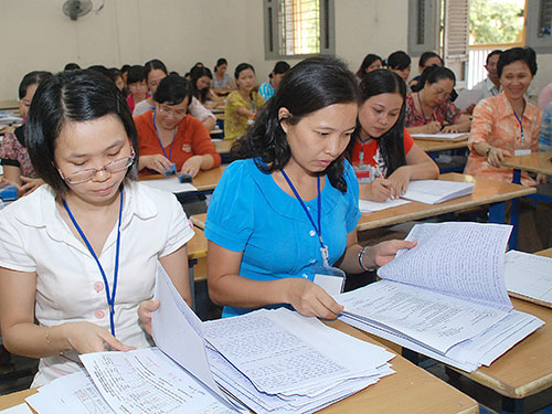 Nặng gánh chấm thanh tra