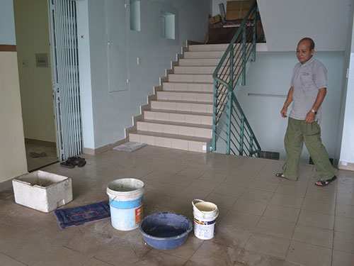 Vật vã trong chung cư: Sống trong mệt mỏi
