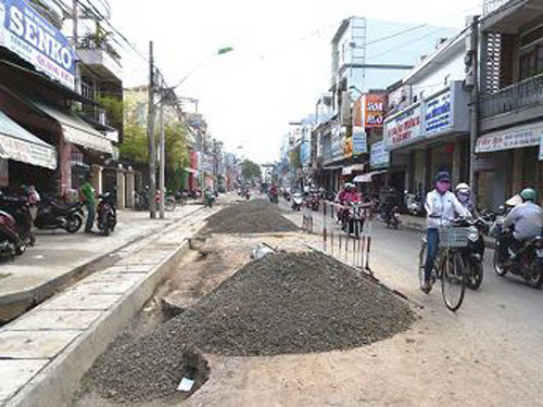Cận Tết, vẫn đào đường