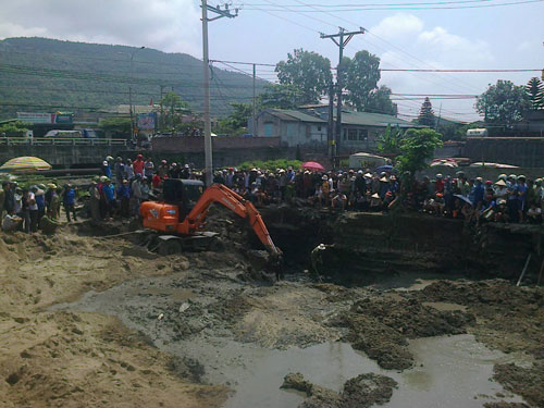 Đào móng nhà phát hiện 32 phần mộ: Nghĩa trang xưa của dân chài!