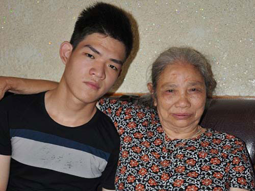 Thủ khoa con nhà nghèo