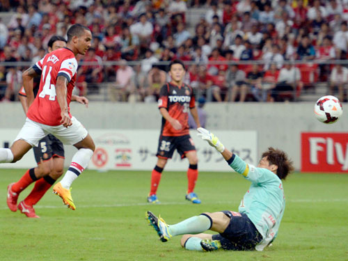 Arsenal gặp Fenerbahce, Milan đấu PSV Eindhoven