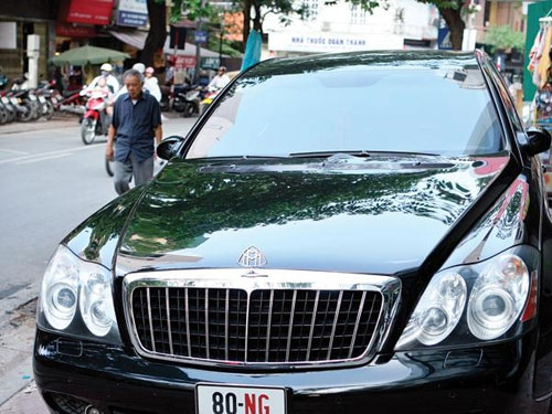 Rắc rối thuế trước bạ xe ngoại giao