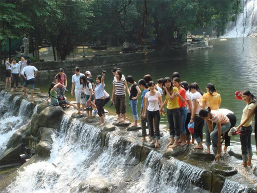 Vạch mặt mánh khóe ‘chặt chém’ du khách
