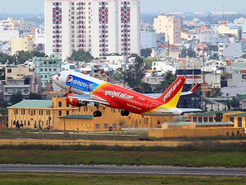 Bay về miền Trung miễn phí ngày Tết