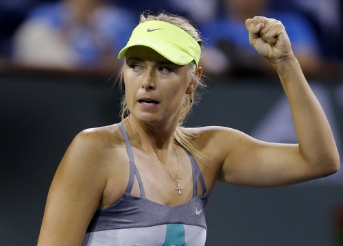 Wozniacki tranh chung kết với Sharapova