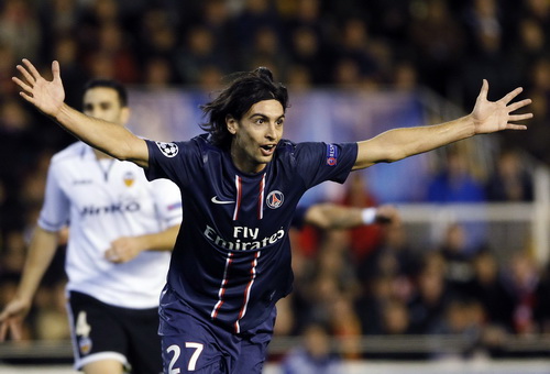 Thẻ đỏ của Ibrahimovic khiến PSG kém vui