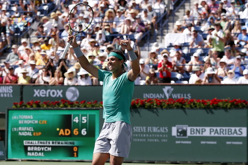 Hạ gục Djokovic, Del Potro vào chung kết với Nadal