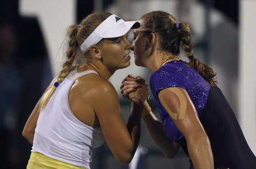Petra Kvitova tranh chung kết với Sara Errani