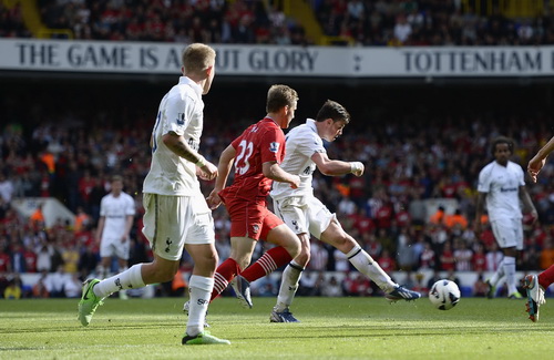 Gareth Bale tỏa sáng, Tottenham thắp lại hy vọng top 4