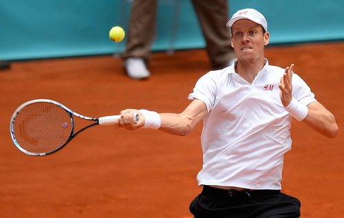 Berdych, Tsonga tiếp bước vào vòng 3 Madrid Open