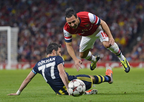 Ramsey tỏa sáng, Arsenal giành vé dự Champions League
