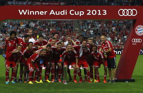Thua ngược Bayern Munich 1-2, Man City vuột Audi Cup