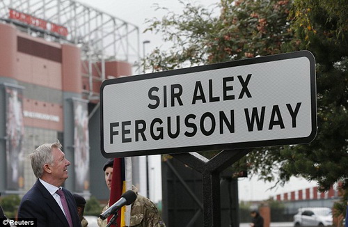 Có một con đường mang tên Sir Alex Ferguson