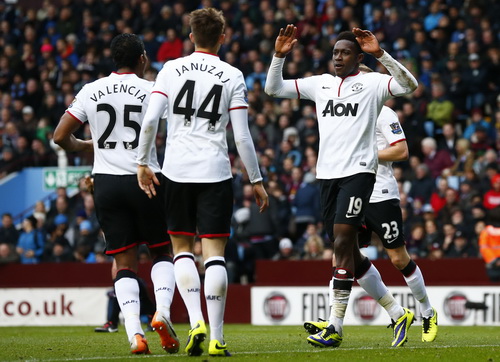 Welbeck lập cú đúp, "Quỷ đỏ" thắng lớn ở Villa Park