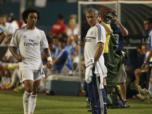 Ronaldo, Marcelo ghi bàn rồi chọc tức thầy cũ Mourinho?