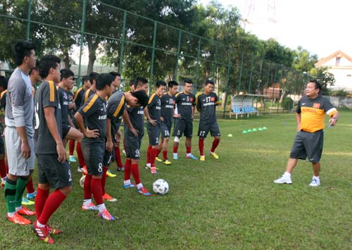 Vụ U23 VN dọa bỏ SEA Games: Bạn đọc muốn thay bằng U19