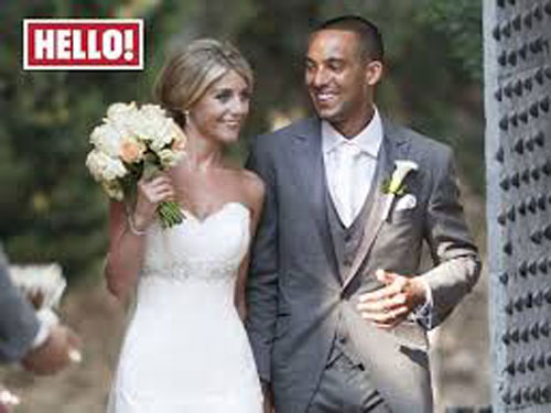 Theo Walcott lặng lẽ cưới vợ