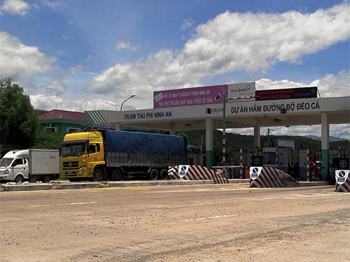 Hầm đường đèo Cả: Còn ngổn ngang