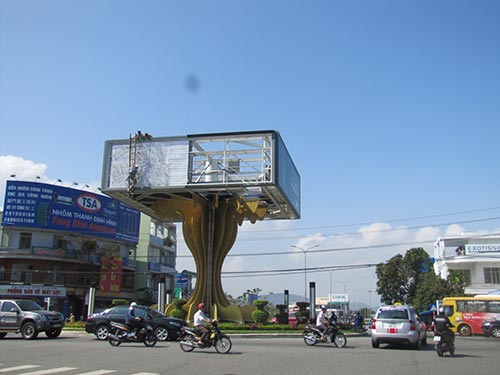 Vẫn “Ưu ái cho độc quyền”