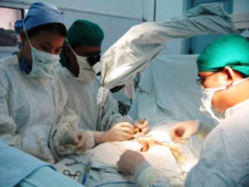 Bi hài chuyện tái tạo "của quý"
