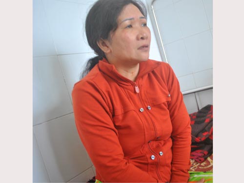Bắt tạm giam mẹ nuôi hành hạ con gái dã man