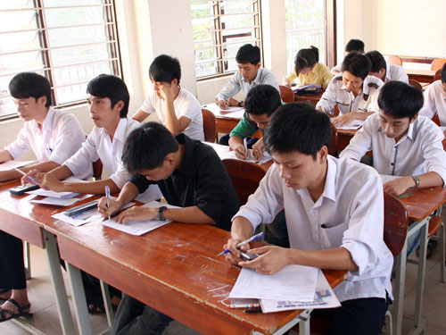 Đại học Đà Nẵng công bố tỉ lệ "chọi"