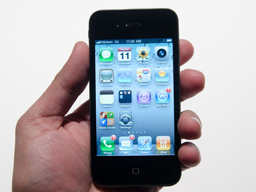 Bắt 9 người đánh bầu cua bằng iPhone