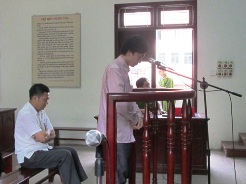 Giả chữ ký Bộ trưởng Bộ GD-ĐT, tuyển sinh chui