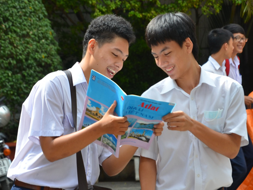 Gợi ý giải đề thi môn địa lý