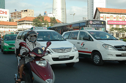 Hà Nội phải chấm dứt taxi “chặt chém”