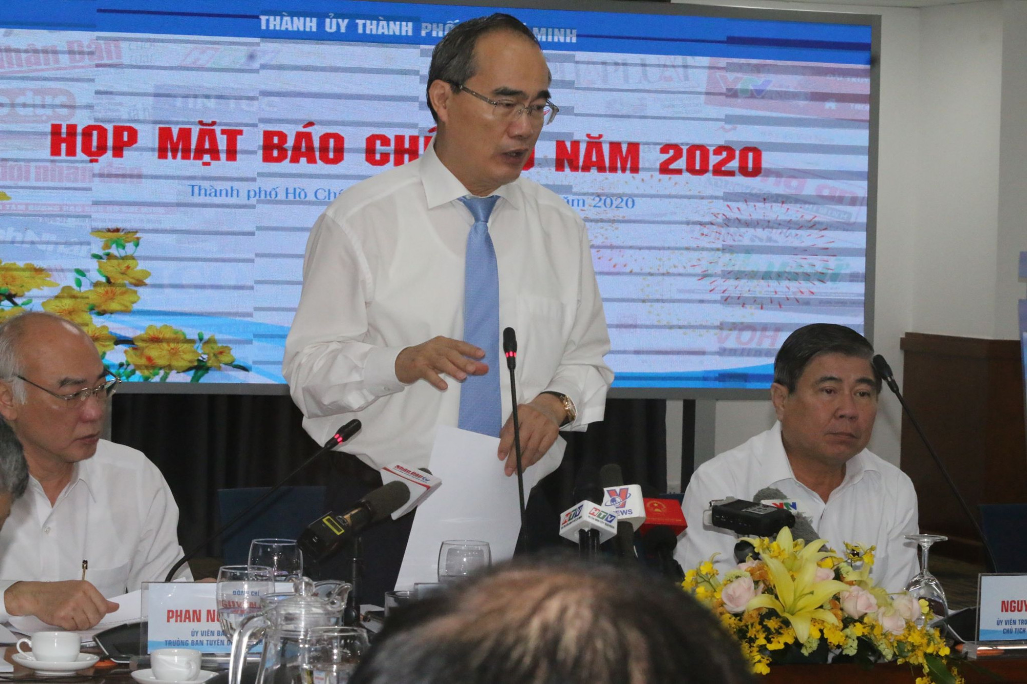 B&iacute; thư Nguyễn Thiện Nh&acirc;n tại cuộc họp mặt s&aacute;ng 9/1