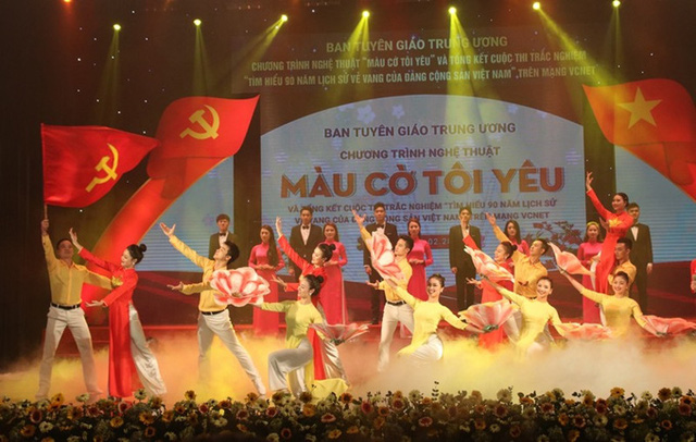 Chương tr&igrave;nh M&agrave;u cờ t&ocirc;i y&ecirc;u diễn ra v&agrave;o tối 1/2.