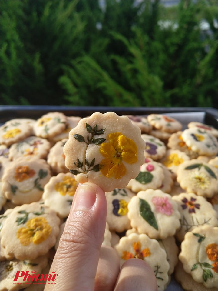 Những chiếc b&aacute;nh rất xinh xắn, thu h&uacute;t.