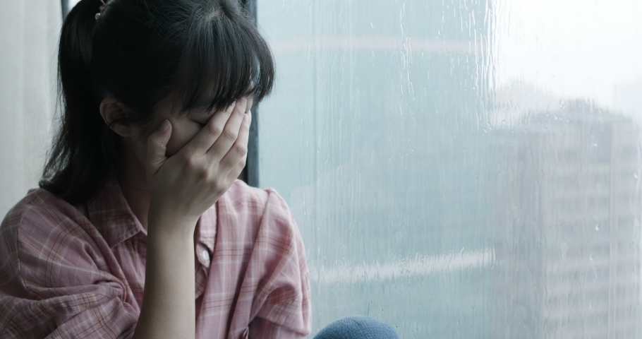 Vì sao phụ nữ khóc?