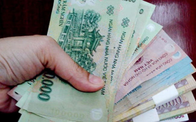 Vợ chỉ coi tiền l&agrave; tất cả, bất chấp chồng đang kh&oacute; khăn